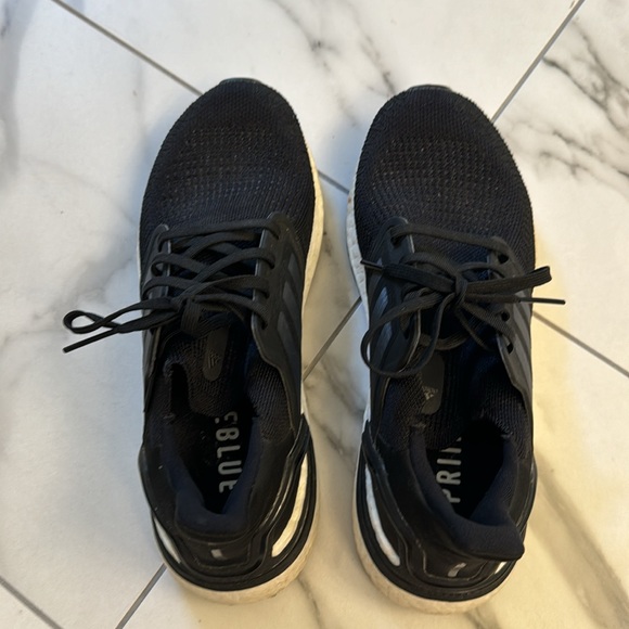 Adidas “PrimeBlue” Ultraboost women’s sneaker- size 9 - Picture 8 of 11